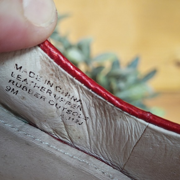 Michael Kors Flex Mid Pump Red Texture Emboss Patent Leather Heels Point Toe 9 M - Picture 10 of 10